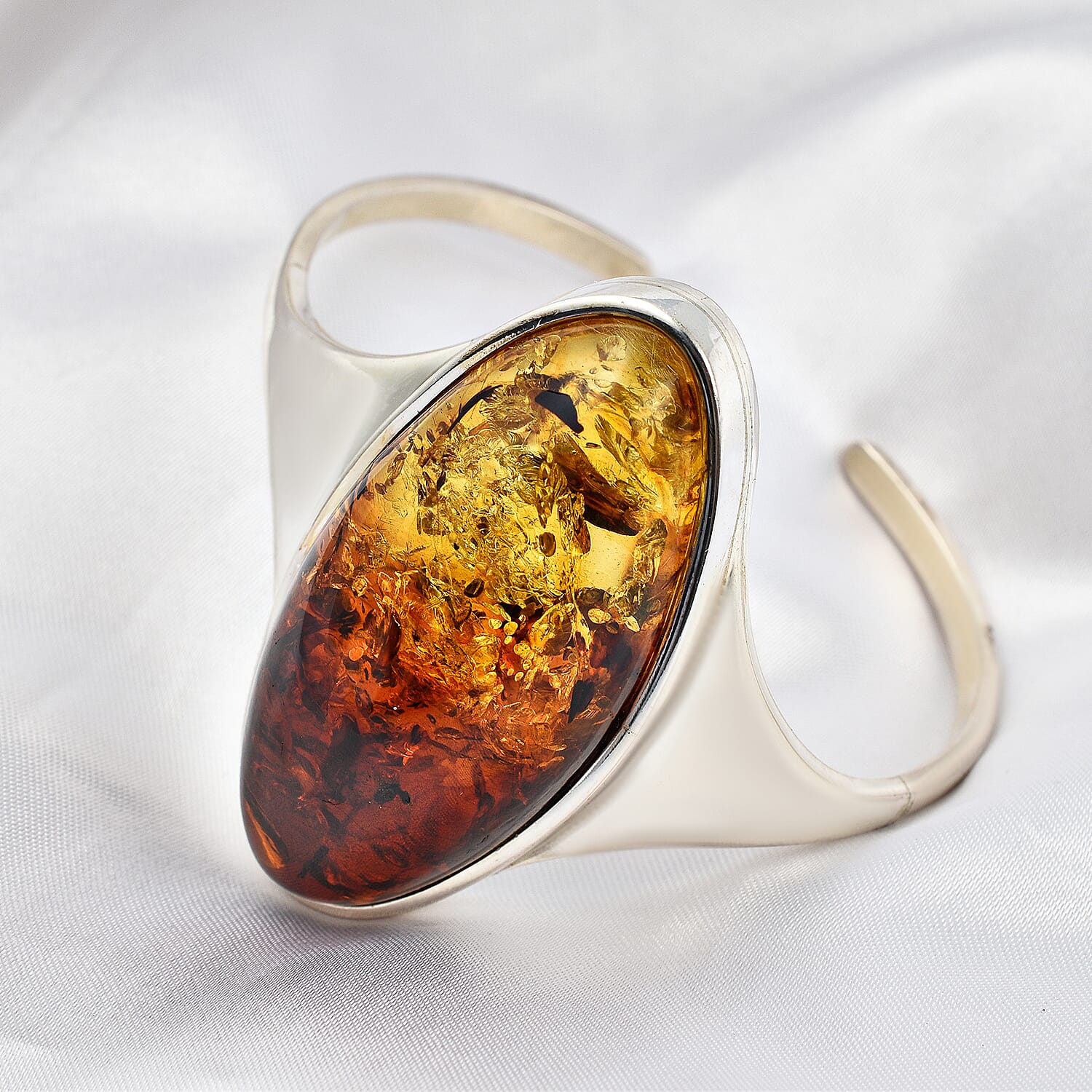 Tucson Special - Natural Baltic Amber Cuff Bangle (Size 7.5) in Sterling Silver, Silver Wt. 31.50 Gms