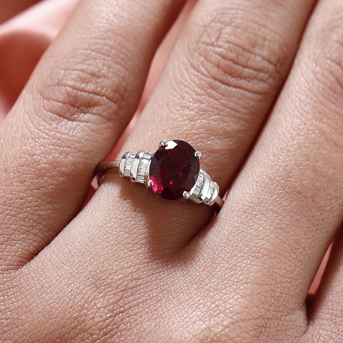 RHAPSODY 950 Platinum AAAA Rubellite and Diamond ( VS-E-F) Ring 1.94 Ct, Platinum Wt. 4.80 Gms