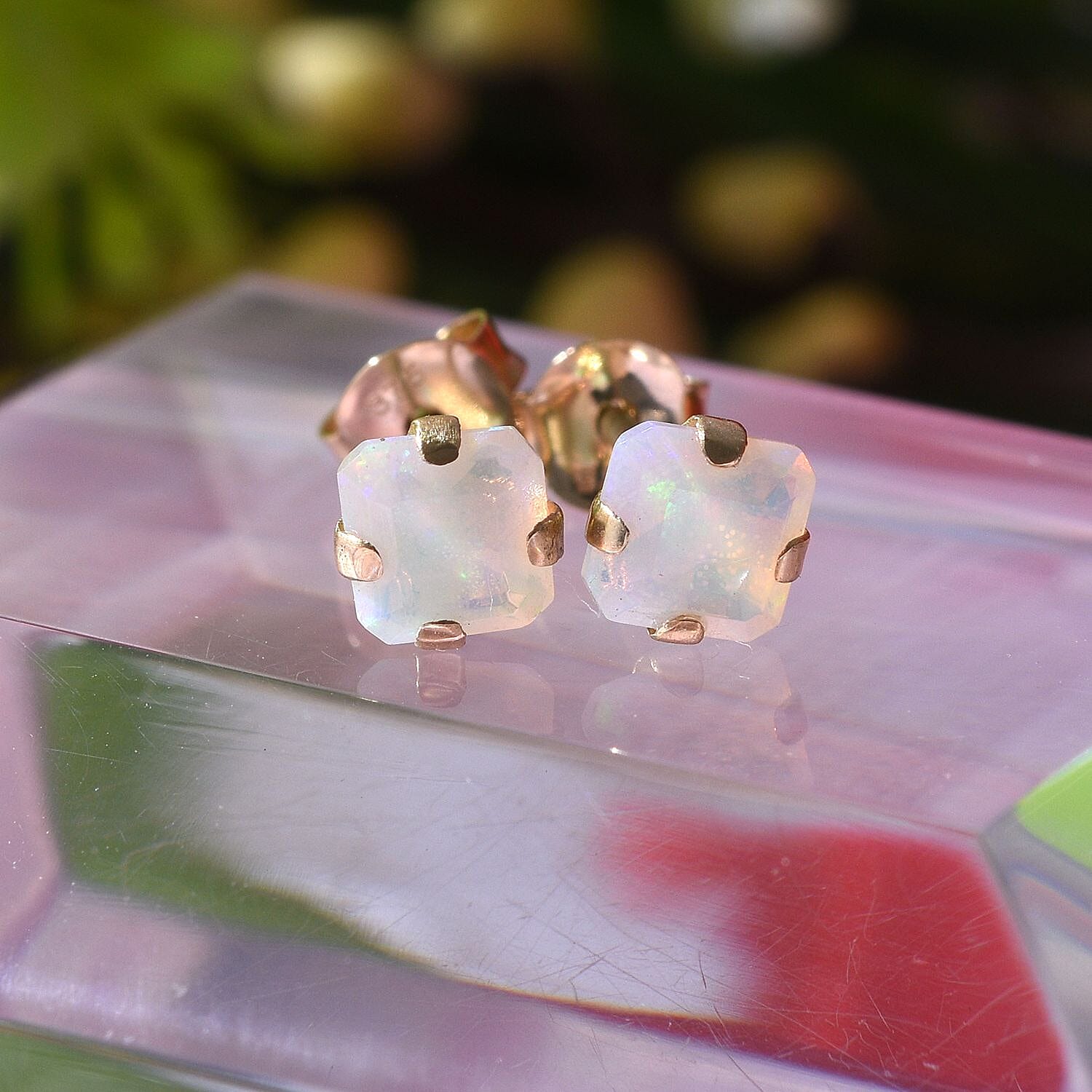 9K Yellow Gold Ethiopian Welo Opal Earrings 1.14 Ct.