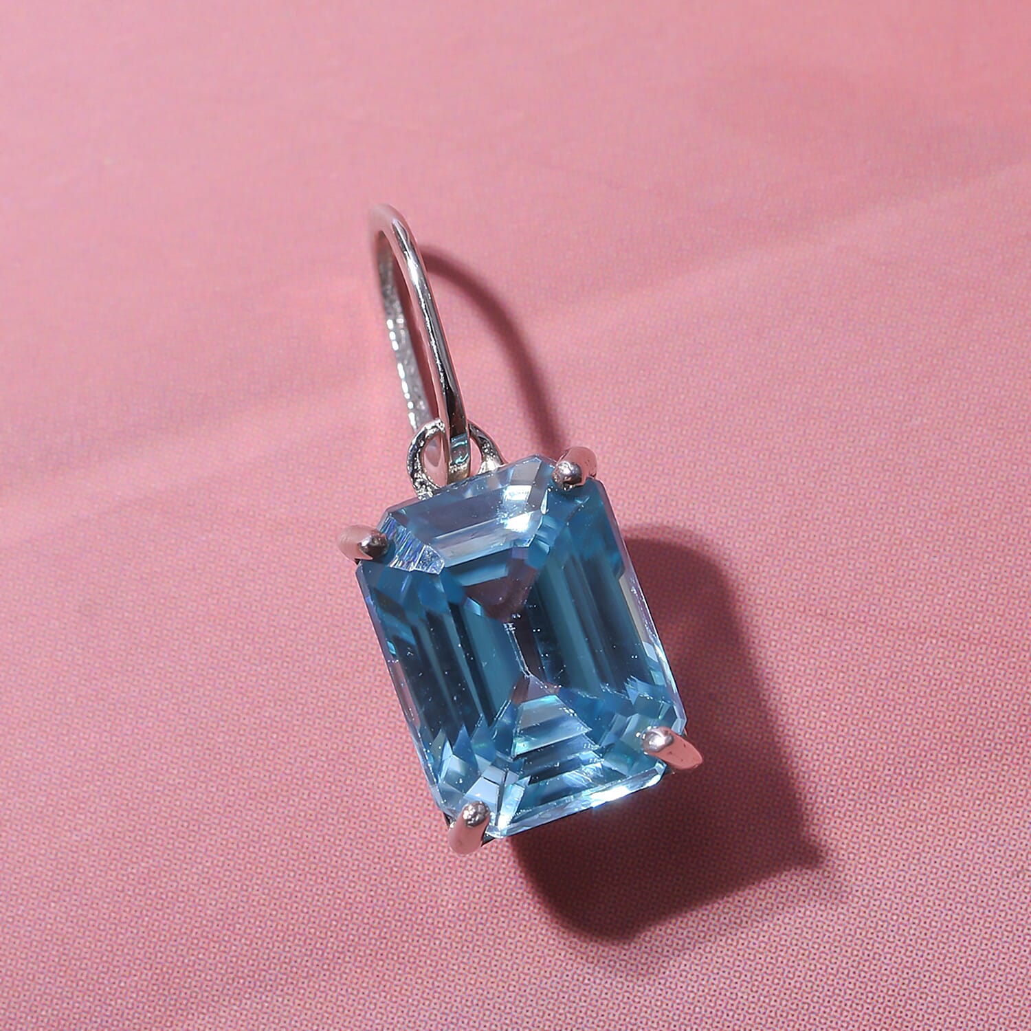 9K White Gold Blue Zircon Solitaire Pendant 2.50 Ct