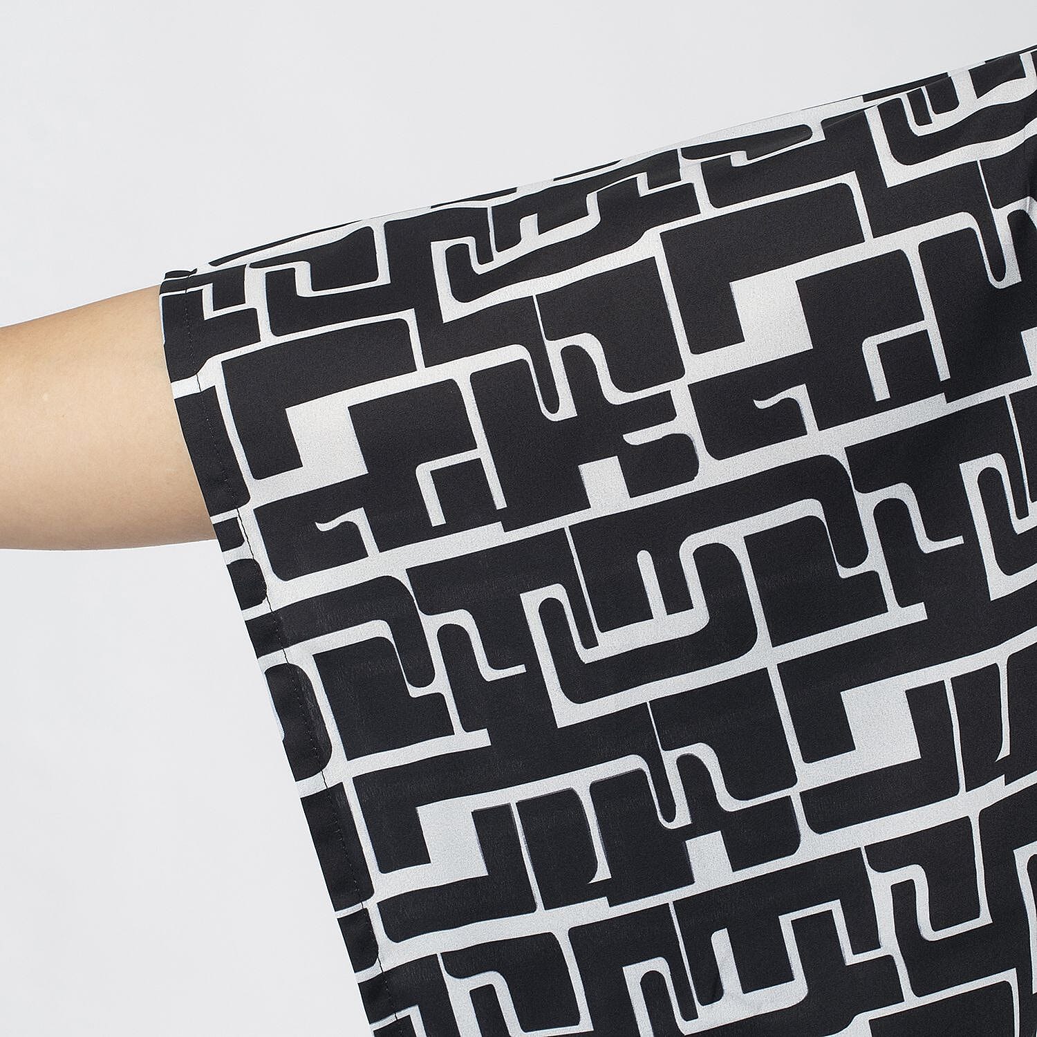 Tamsy 100% Polyester Printed Kaftan (Size S) - Pink & Off White