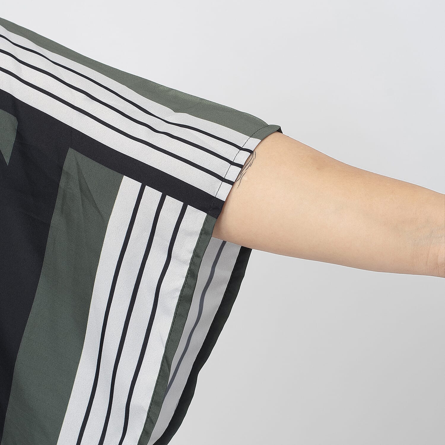 Tamsy 100% Polyester Printed Kaftan (Size S) - Pink & Off White