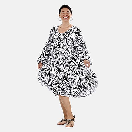 Tamsy Viscose Blade Dress (Curve Size, 20-26) - Black and White