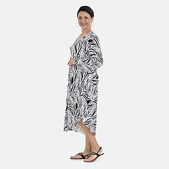 https://tjcuk.sirv.com/Products/75/4/7546525/Tamsy-Viscose-Blade-Dress-Size-145x1-cm-Black-White-Black-and-White_7546525_2.jpg?w=342&h=342