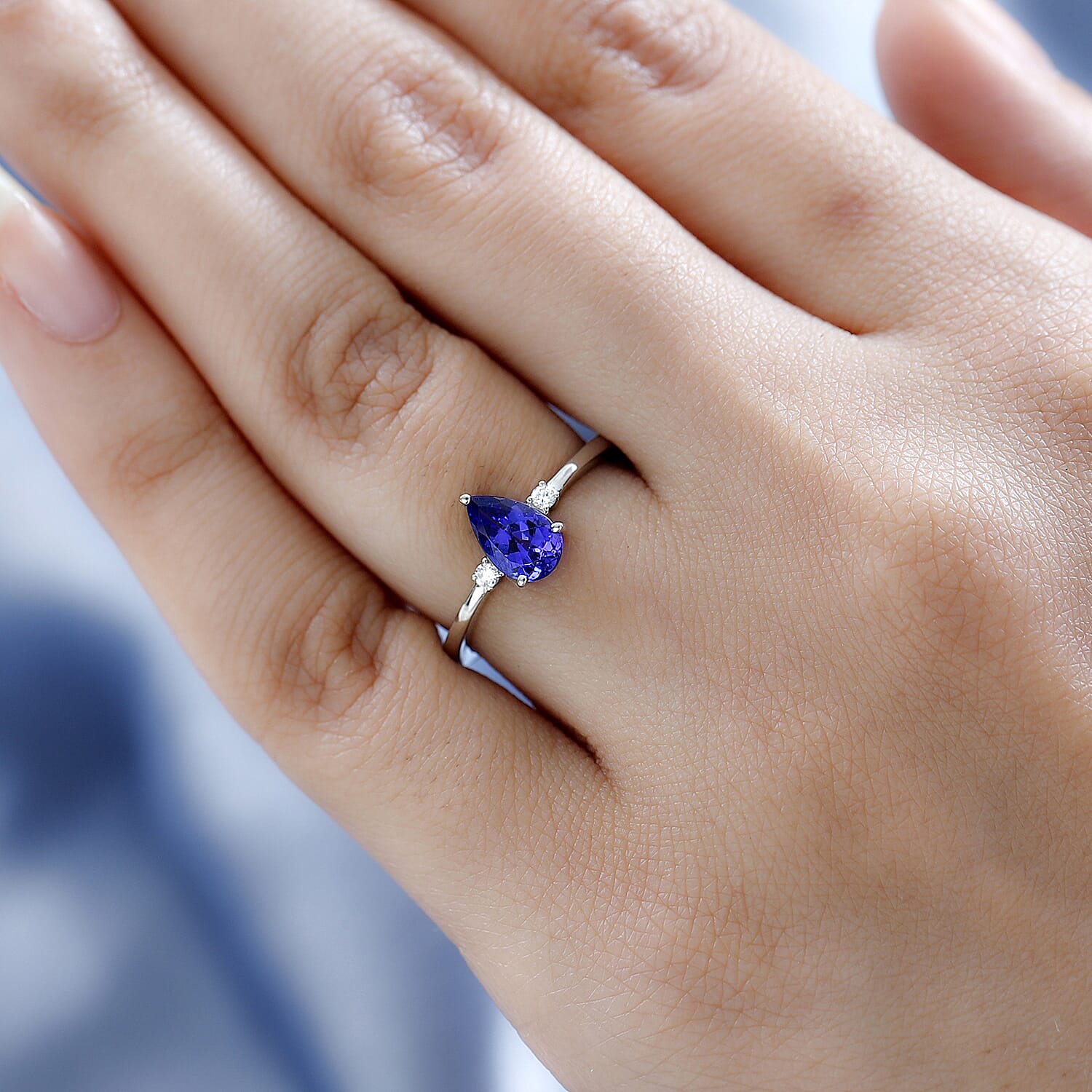 RHAPSODY 950 Platinum AAAA Tanzanite & Diamond (VS-E-F) Ring 1.00 Ct.