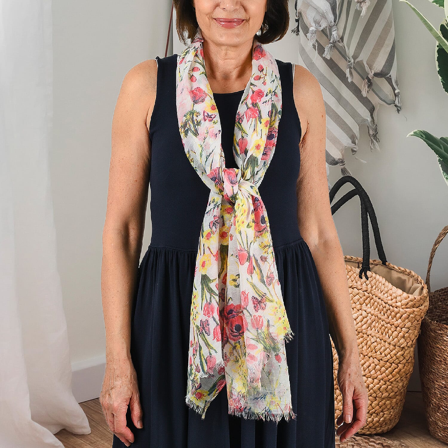 Closeout Deal - Floral Printed Scarf (185x60 cm) - Pink