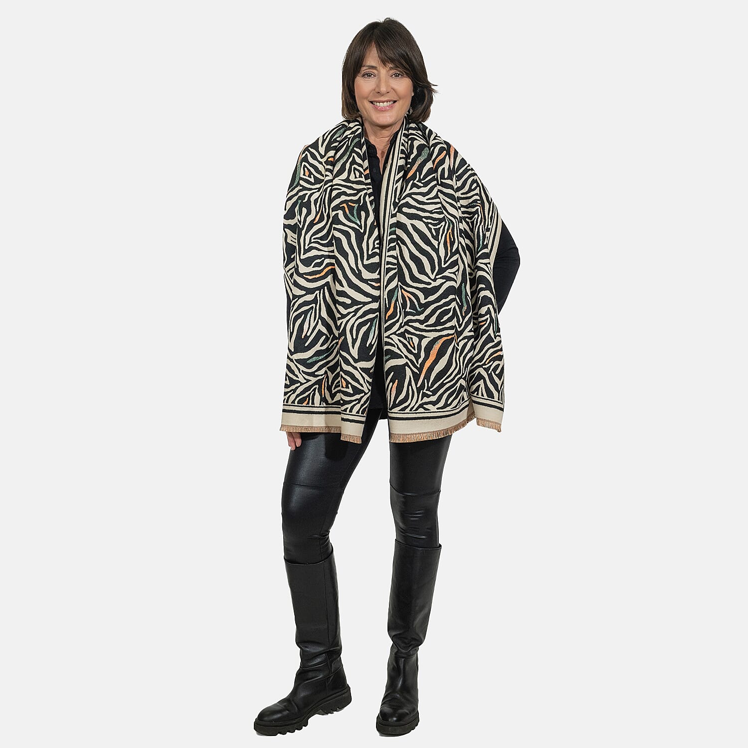 Closeout Deal - New Arrival Fluffy Scarf - Beige & Black