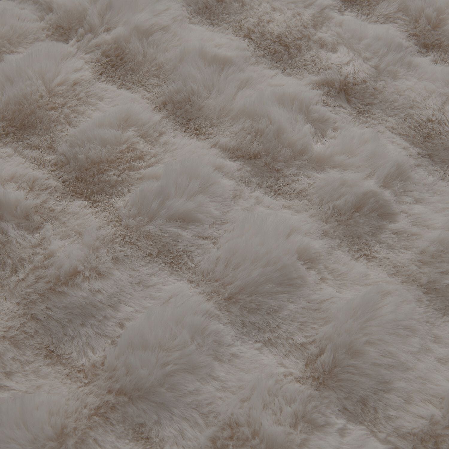 Deluxe Range- Super Soft Faux Fur Double Layer Blanket (Size 200x150) - Cream