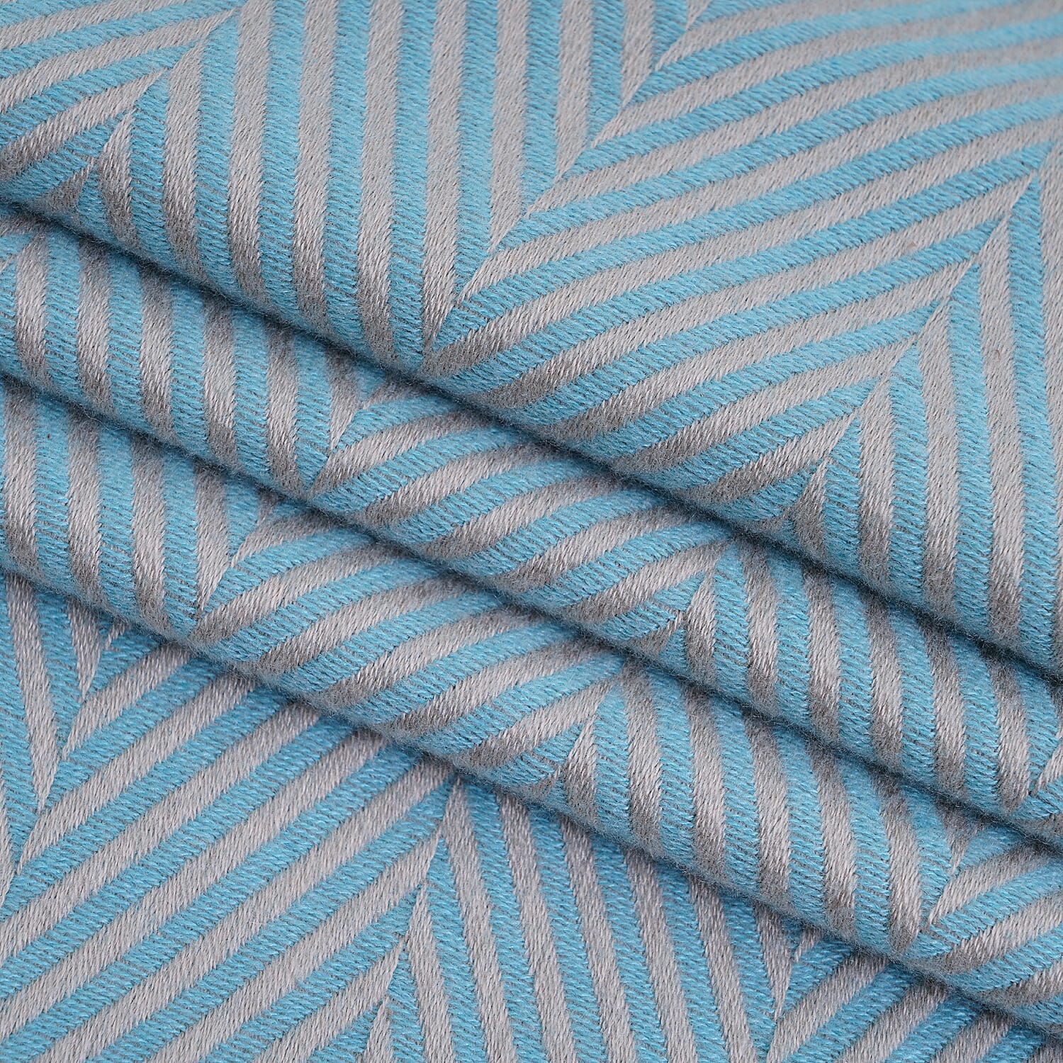 Closeout Deal - Zigzag Print Fluffy Scarf (One Size 185x67 cm) - Green