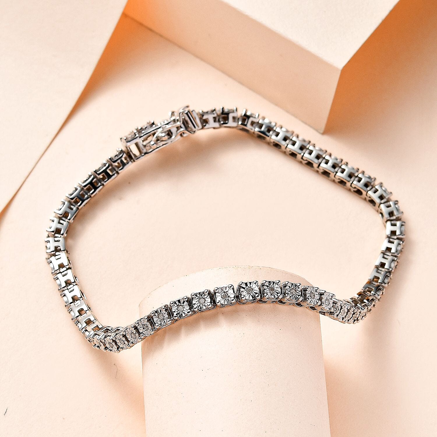 Diamond Tennis Bracelet (Size - 7.5) in Platinum Overlay Sterling Silver 0.25 Ct, Silver Wt. 12.00 Gms