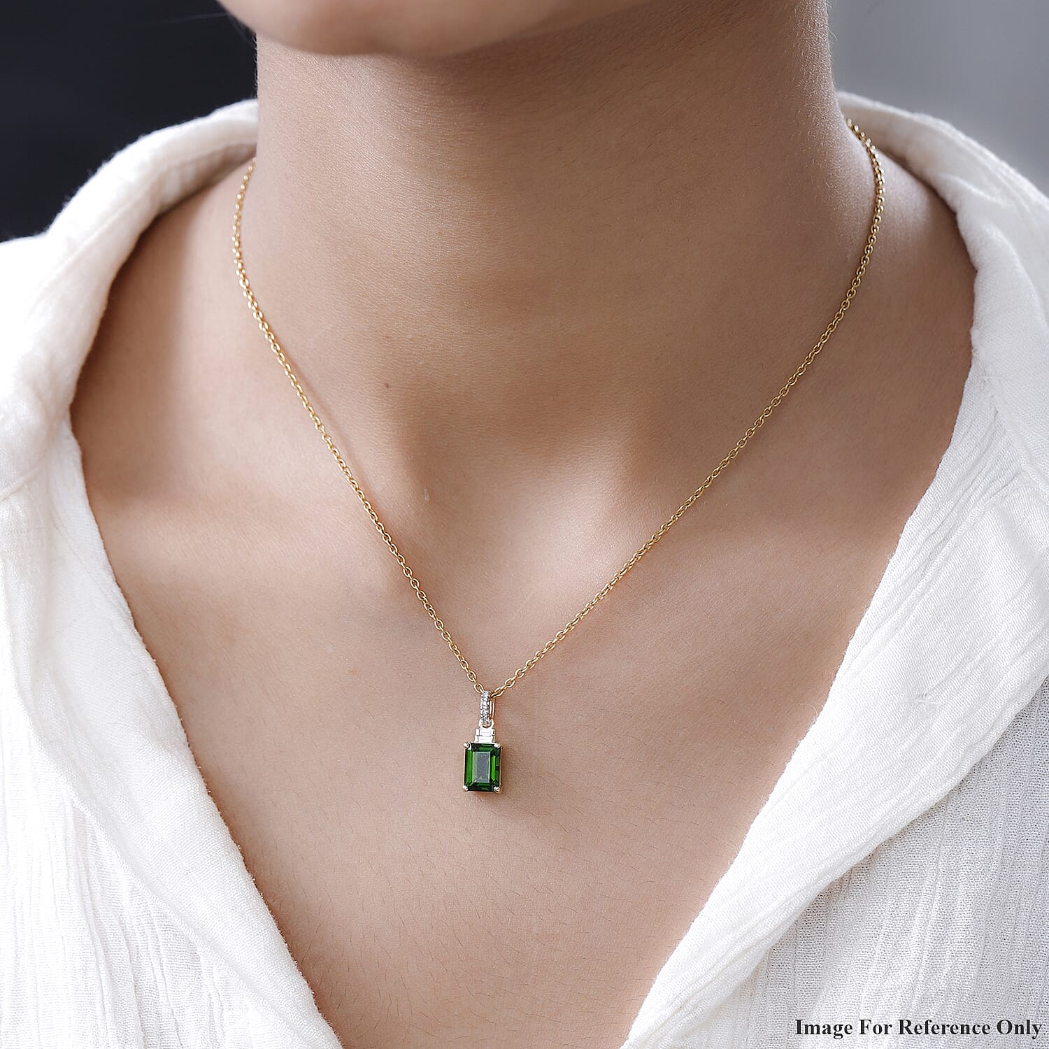 9K Yellow Gold Natural Chrome Diopside and Diamond Pendant 1.61 Ct