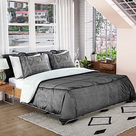 NEW - Set Of 3 Sherpa Comforter (Size King) & 2 Pillow Cases (Size 75x50cm) - Grey