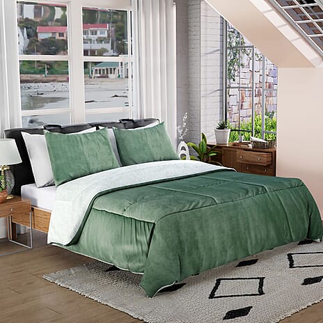 NEW - Sherpa Comforter (Size UK King) - 2 Pillow Cases (Size 75x50cm) - Mint