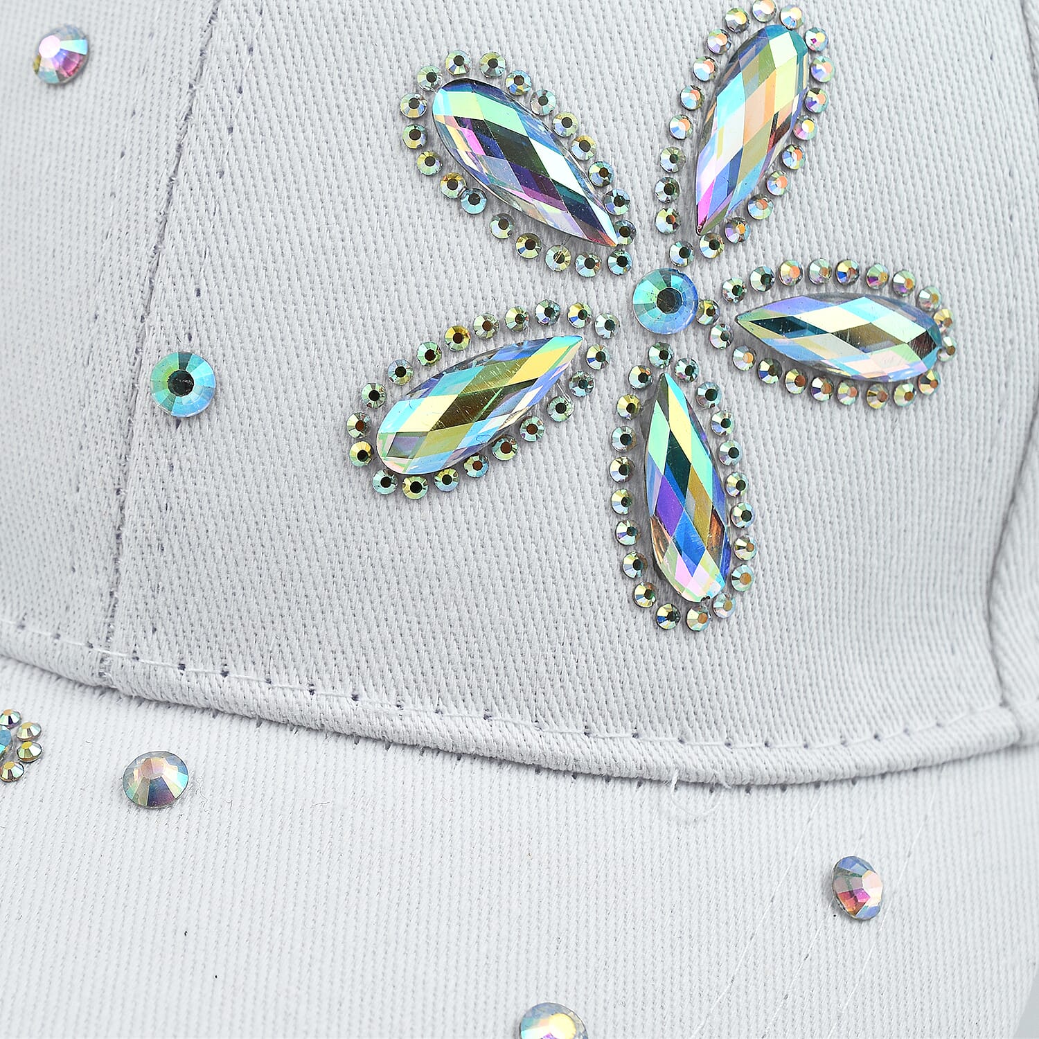 Crystal Floral Pattern Cap (One Size) - White