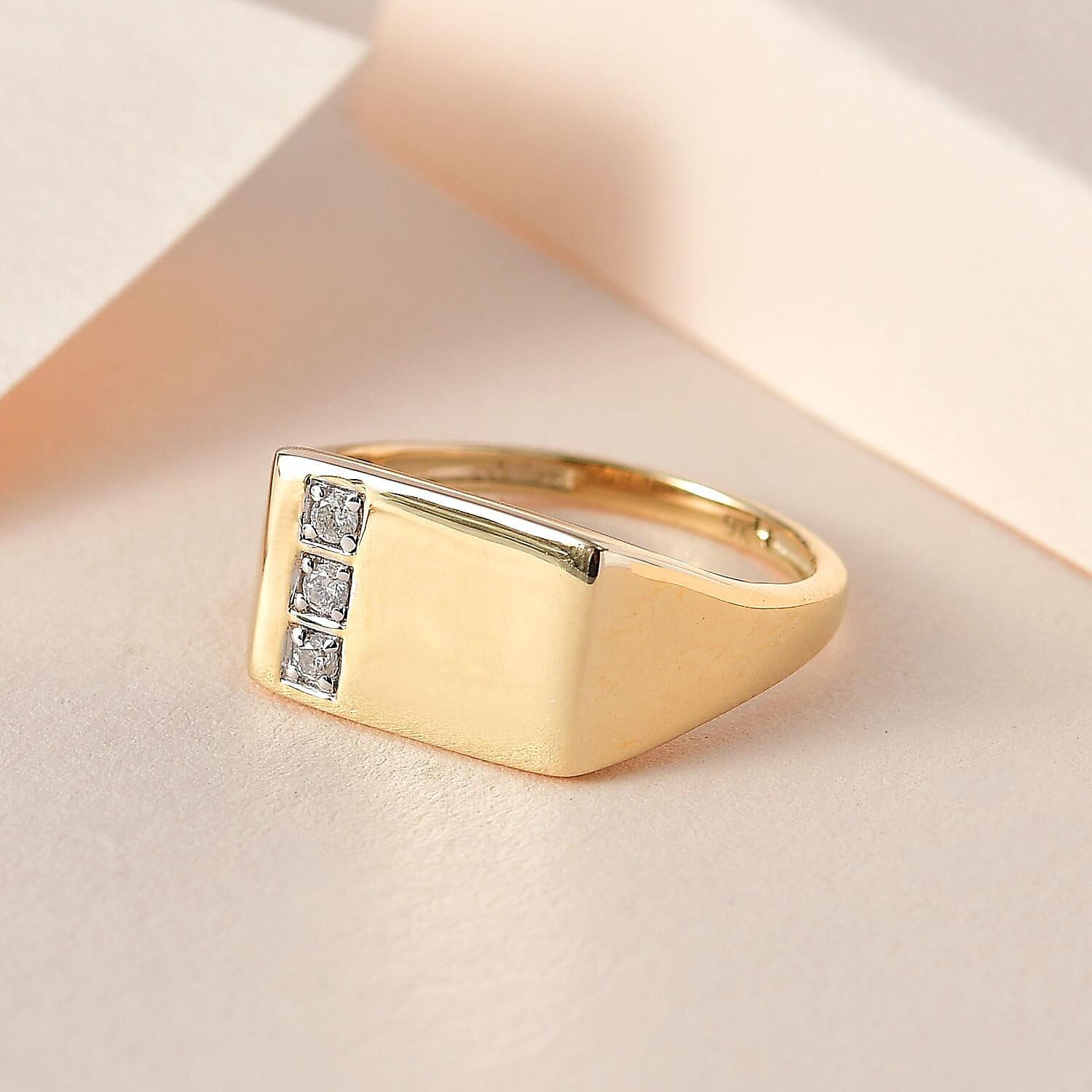 9K Yellow Gold SGL Certified Diamond (G-H) Signet Ring