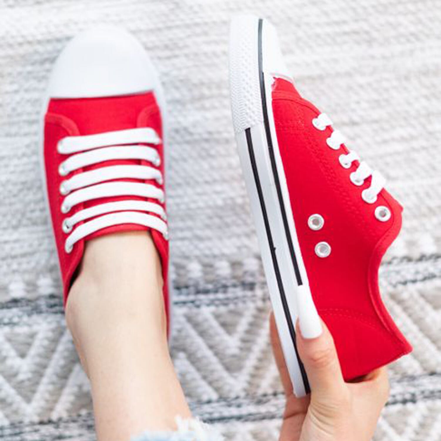 DOD - Closeout Deal Canvas Trainers (Size 3) - Black