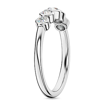 https://tjcuk.sirv.com/Products/75/5/7556941/Diamond-5-Stone-Band-Ring-in-9K-White-Gold-SGL-Certified_7556941_3.jpg?w=342&h=342