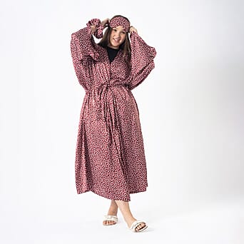 https://tjcuk.sirv.com/Products/75/5/7557908/Robe-with-Eye-Mask-Scrunchy-One-Size-Maroon_7557908.jpg?w=342&h=342