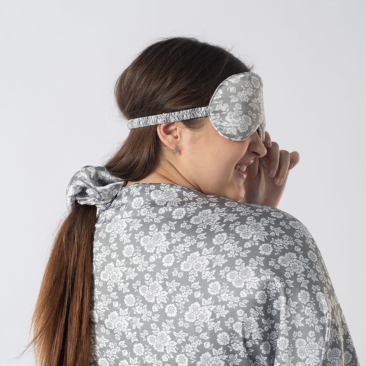 Robe with Eye Mask & Scrunchy (One Size) - Beige