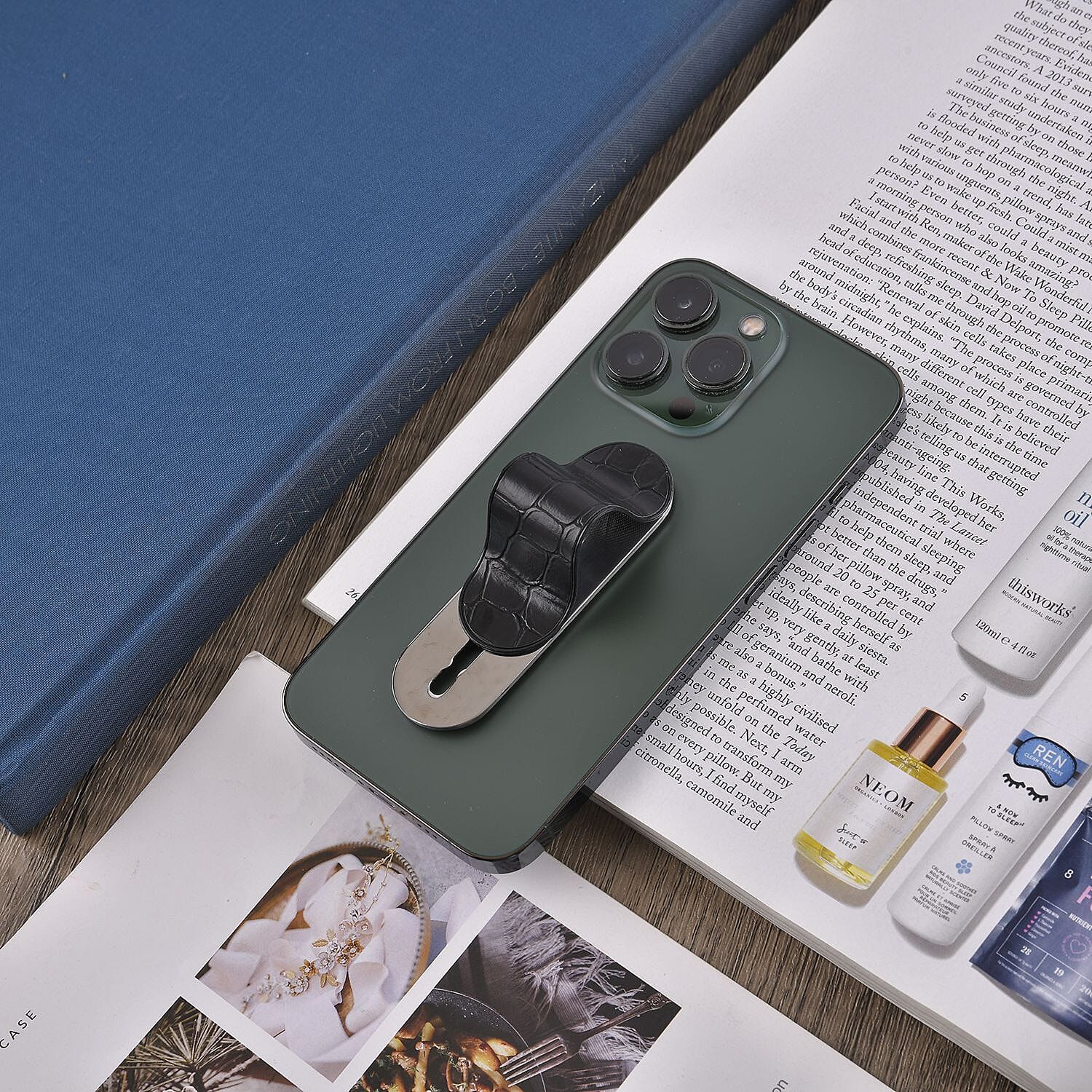 Set of 2 Adjustable Flexible Finger Grip for Mobile - Shining Black - Leopard