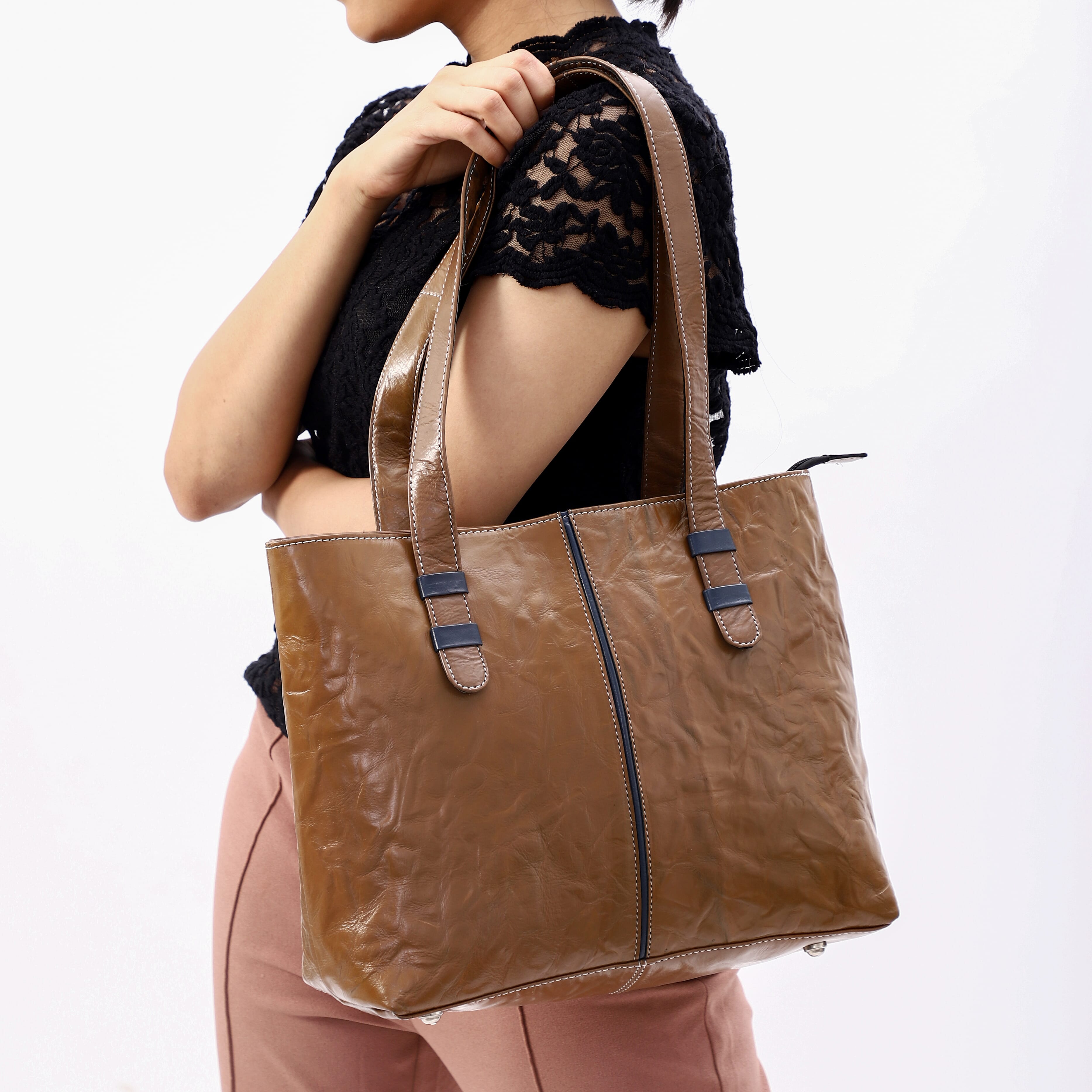 100% Genuine Leather Crocodile Embossed Tote Bag - Sand