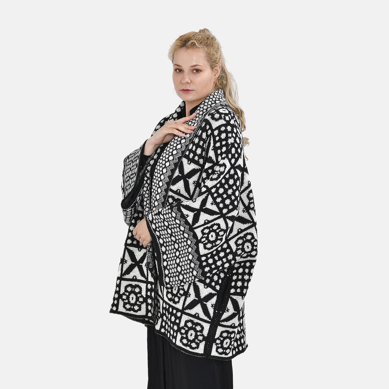 Closeout Deal - Oversized Longline Warm Knit Cardigan) - Black