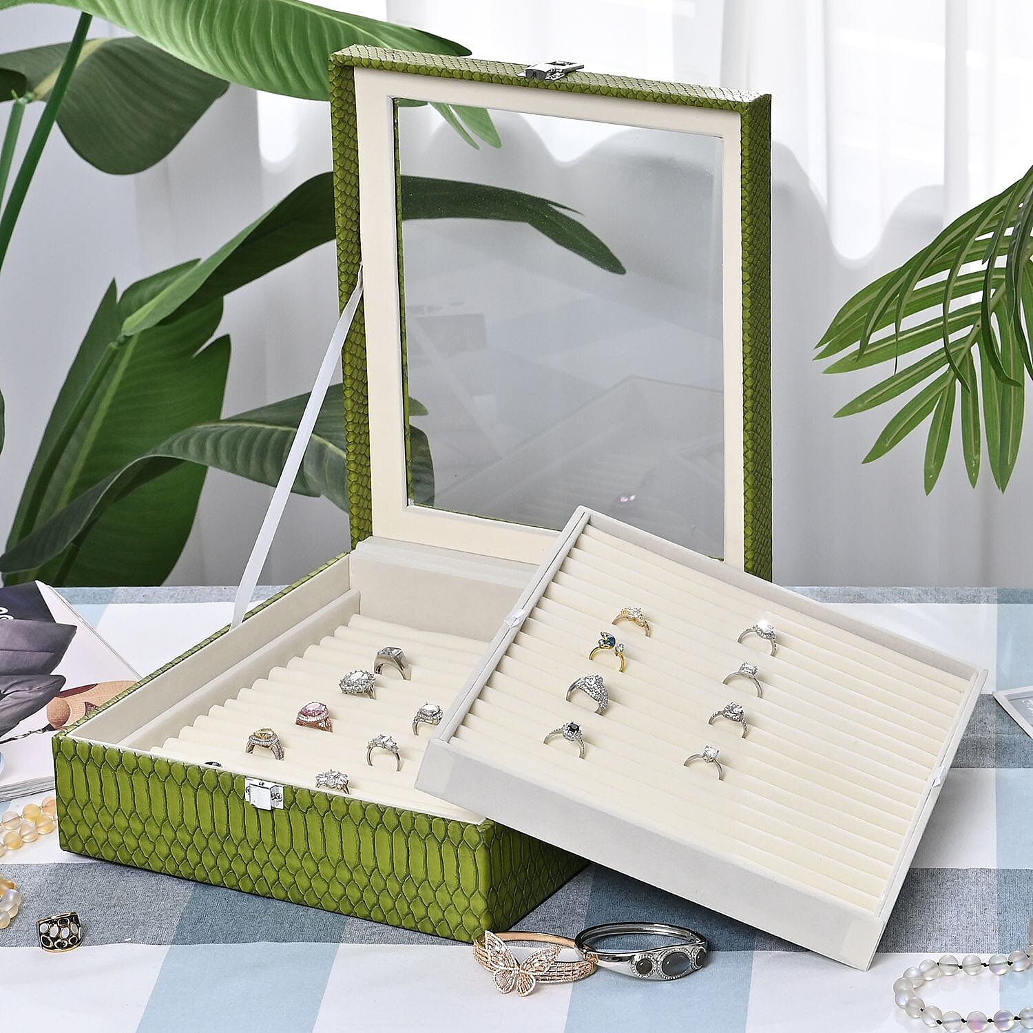 Dragon Skin 2 Layer Elegant Ring Box (Size 30x27x8 cm) - Green