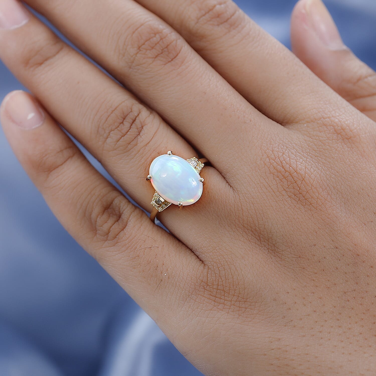 9K Yellow Gold Ethiopian Welo Opal & Natural Yellow Diamond Solitaire Ring 3.98 Ct