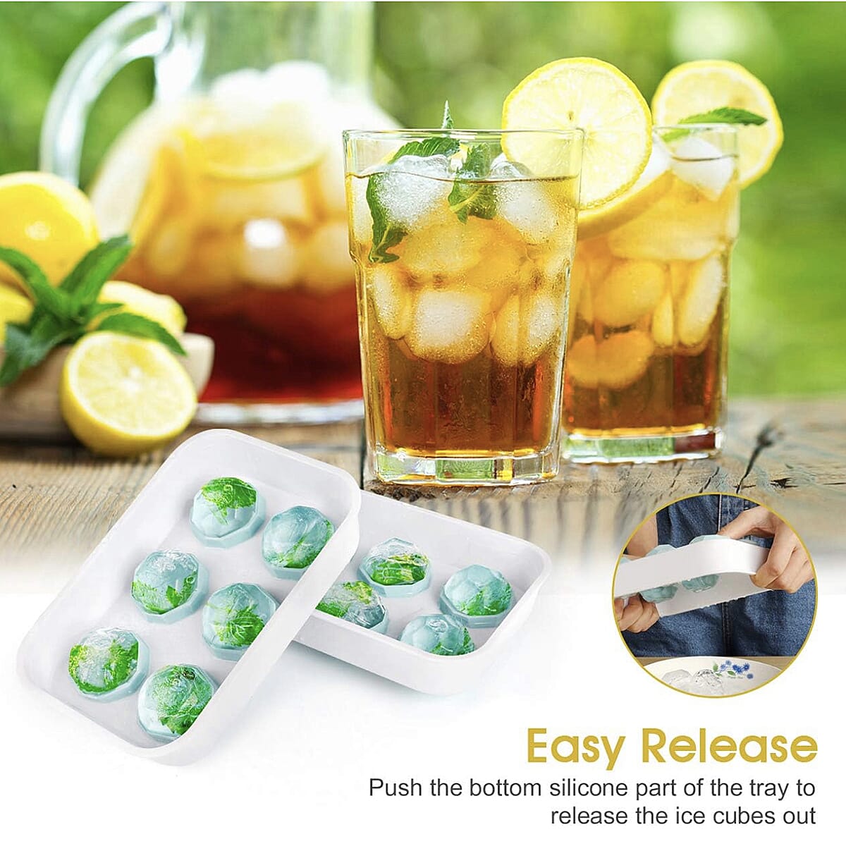 2 x Football Ice Cube Tray (Makes 12 Ice Cubes) (Size - 20x14cm) - Blue 2 x Football Ice Cube Tray (Makes 12 Ice Cubes) (Size - 20x14cm) - Blue