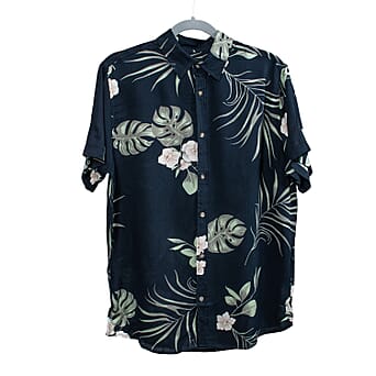 https://tjcuk.sirv.com/Products/75/6/7566244/Floral-Print-Half-Sleeves-Mens-Shirt-Size-M-Navy_7566244.jpg?w=342&h=342