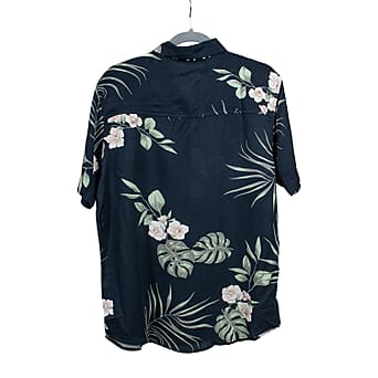 https://tjcuk.sirv.com/Products/75/6/7566244/Floral-Print-Half-Sleeves-Mens-Shirt-Size-M-Navy_7566244_1.jpg?w=342&h=342
