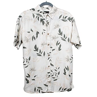 https://tjcuk.sirv.com/Products/75/6/7566245/Leaf-Print-Half-Sleeves-Mens-Shirt-Size-M-White_7566245.jpg?w=342&h=342