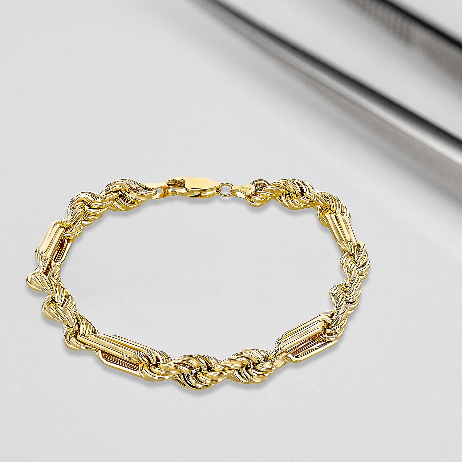 9K Yellow Gold  Bracelet (Size - 8),  Gold Wt. 8.1 Gms