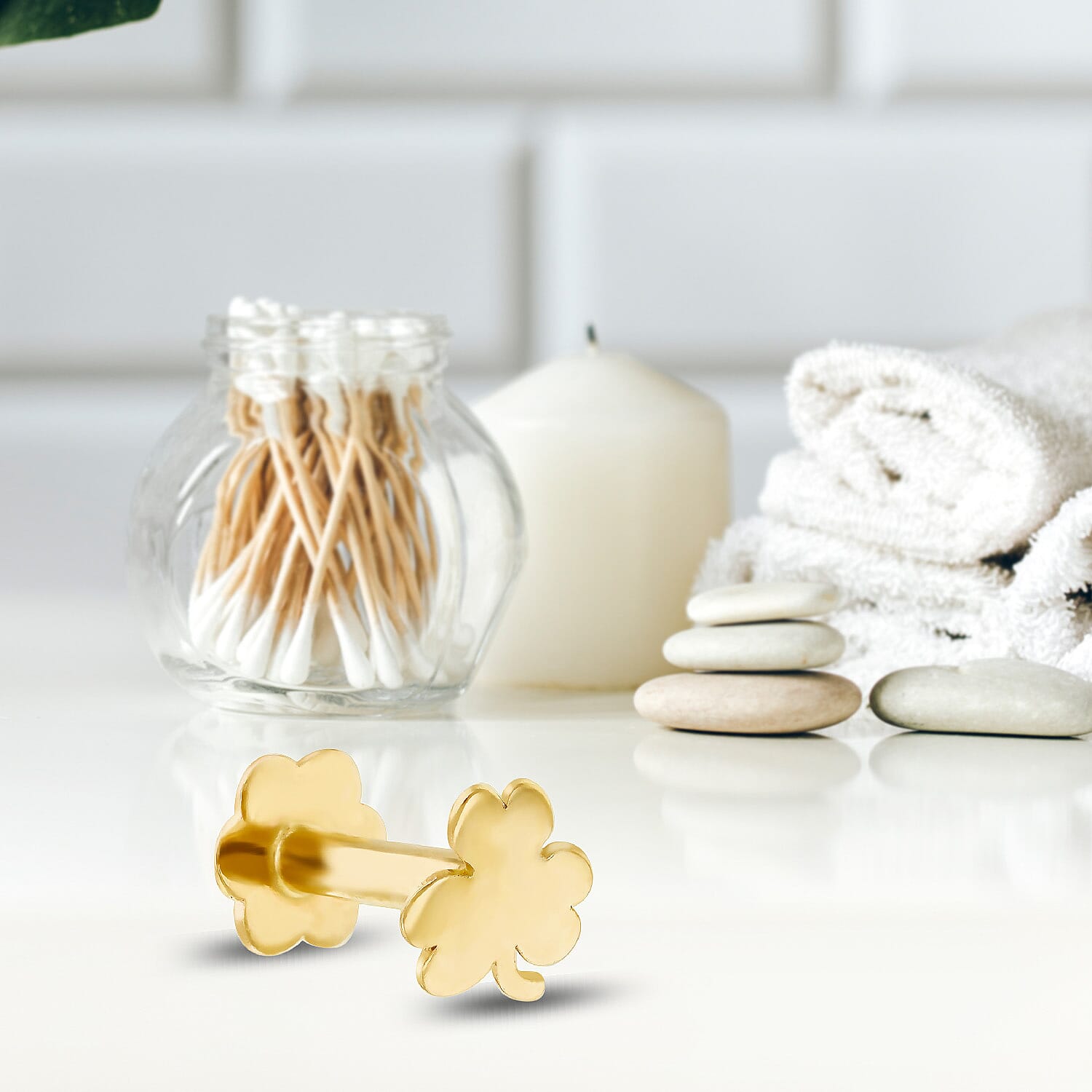 9K Yellow Gold  Earring,  Gold Wt. 0.1 Gms