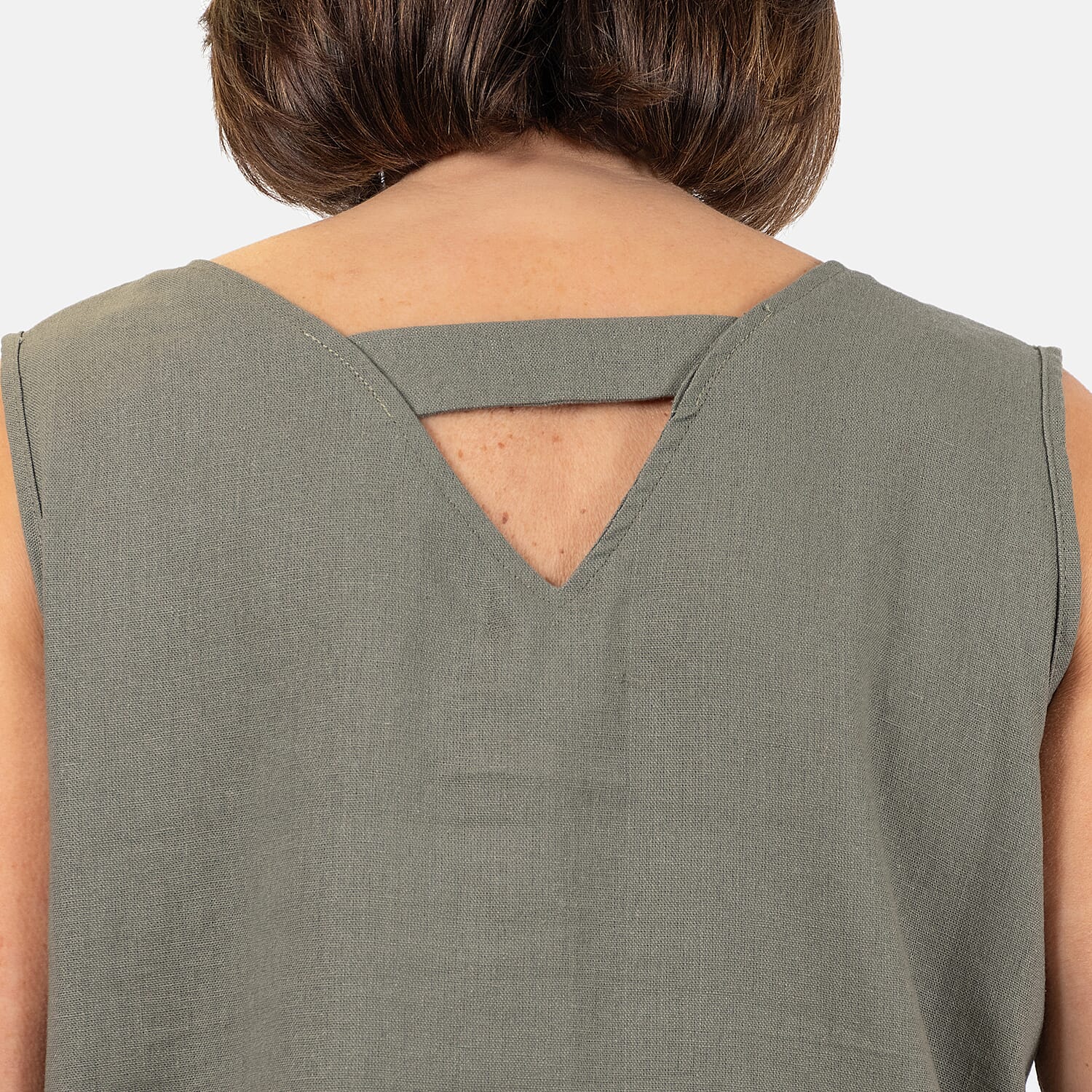 Ladies Sleeveless V-Neck Linen Top (Size 12) - Black