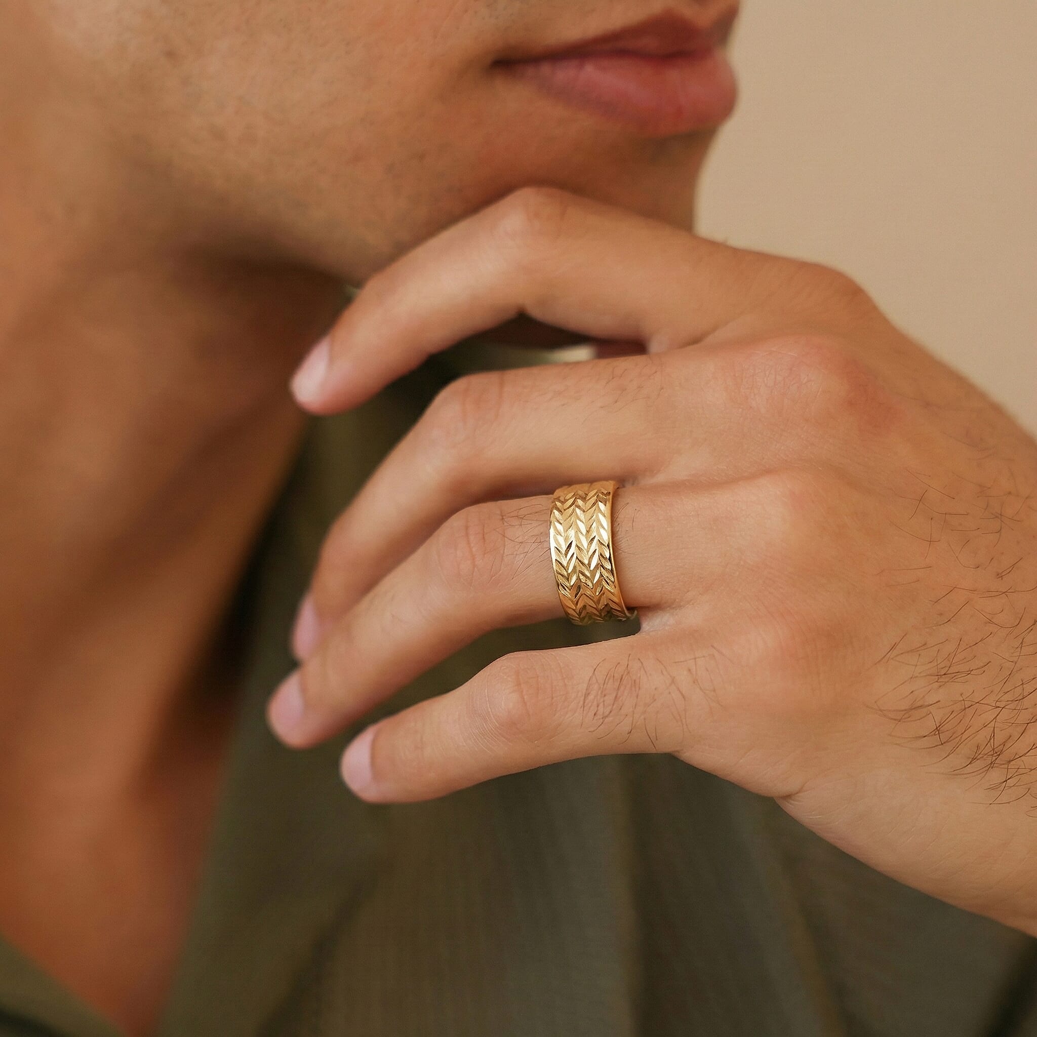 Maestro Collection - 9K Yellow Gold Diamond Cut Band Ring