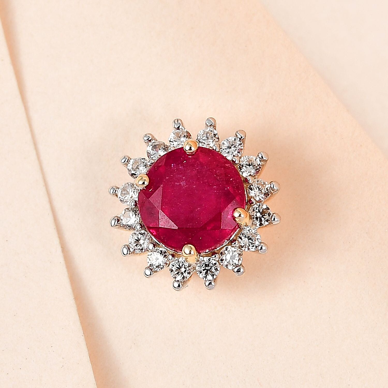 9K Yellow Gold African Ruby and Natural Zircon Circle Halo Pendant 1.46 Ct.