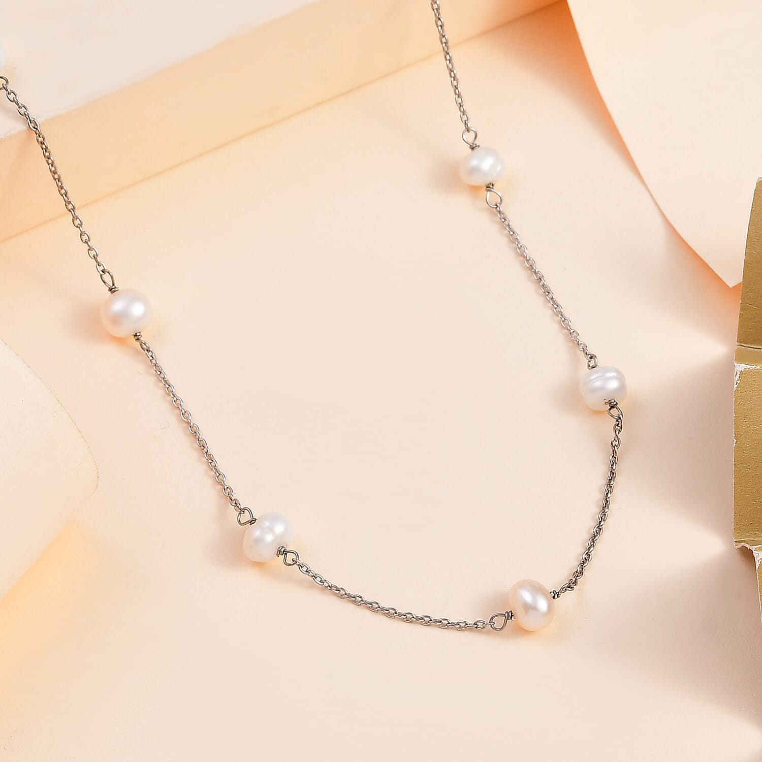 White Pearl Necklace (Size - 20) in Platinum Overlay Sterling Silver 2.40 Ct