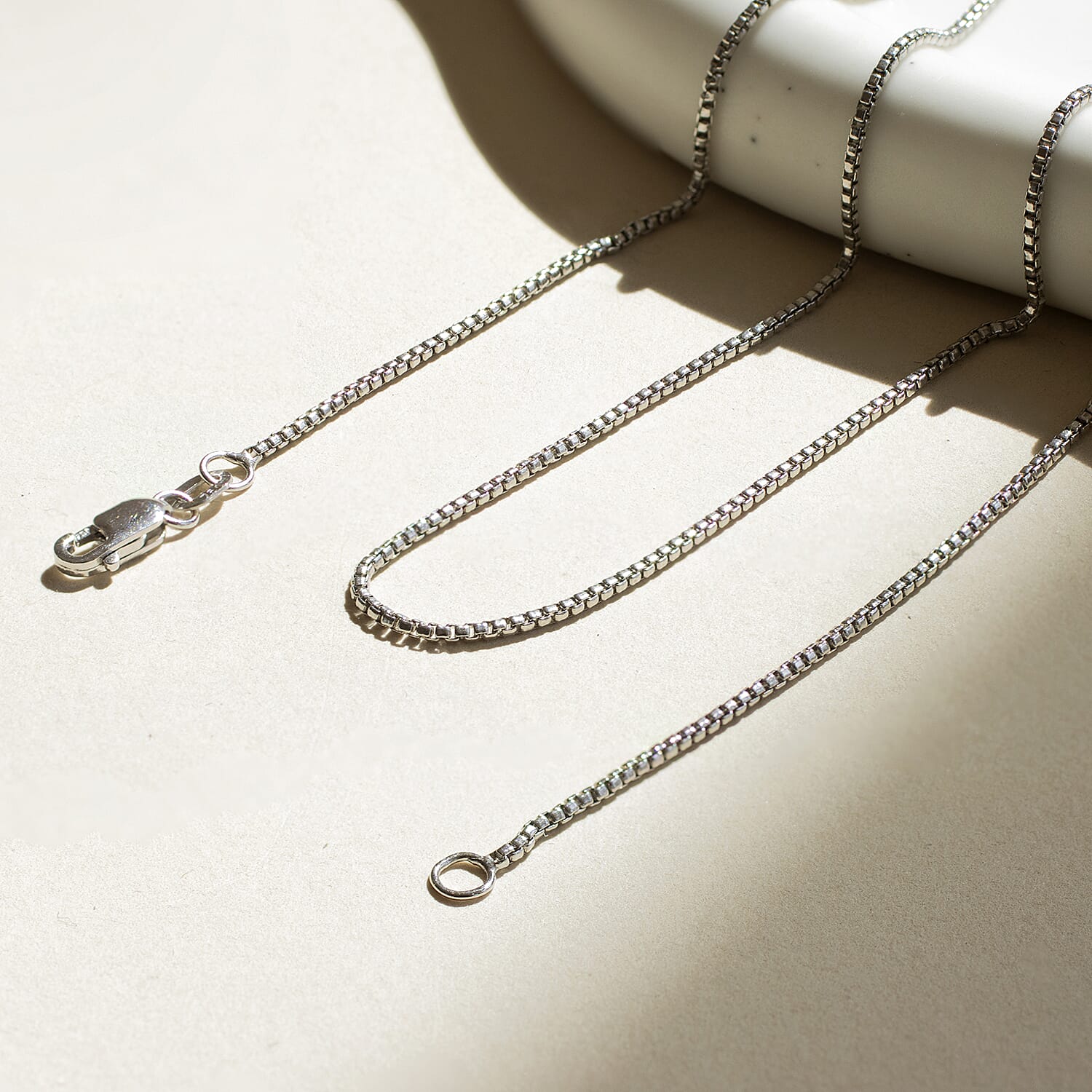 18K White Gold 8 Sided Box Chain With Lobster Clasp (Size - 16)