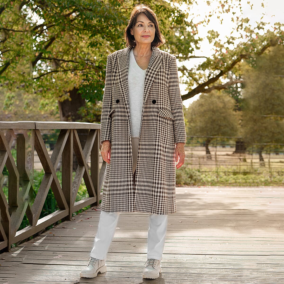 Houndstooth Pattern Longline Coat (Size 12 -14, Length - 114.3cm) 20% Wool Blend - Khaki & Beige