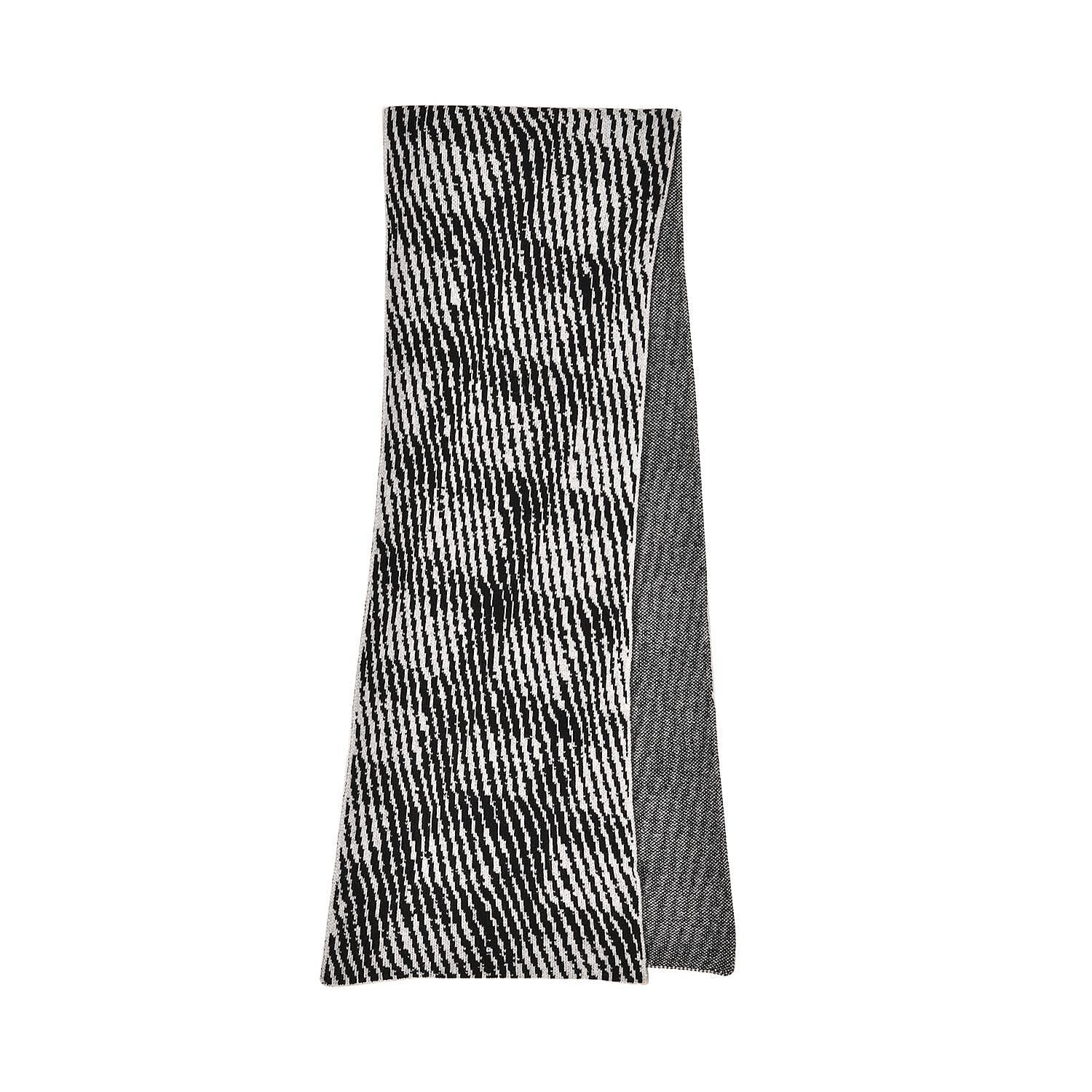 Closeout Deal - Stylish Knitted Scarf (One Size, 172x31 cm) - Black & White