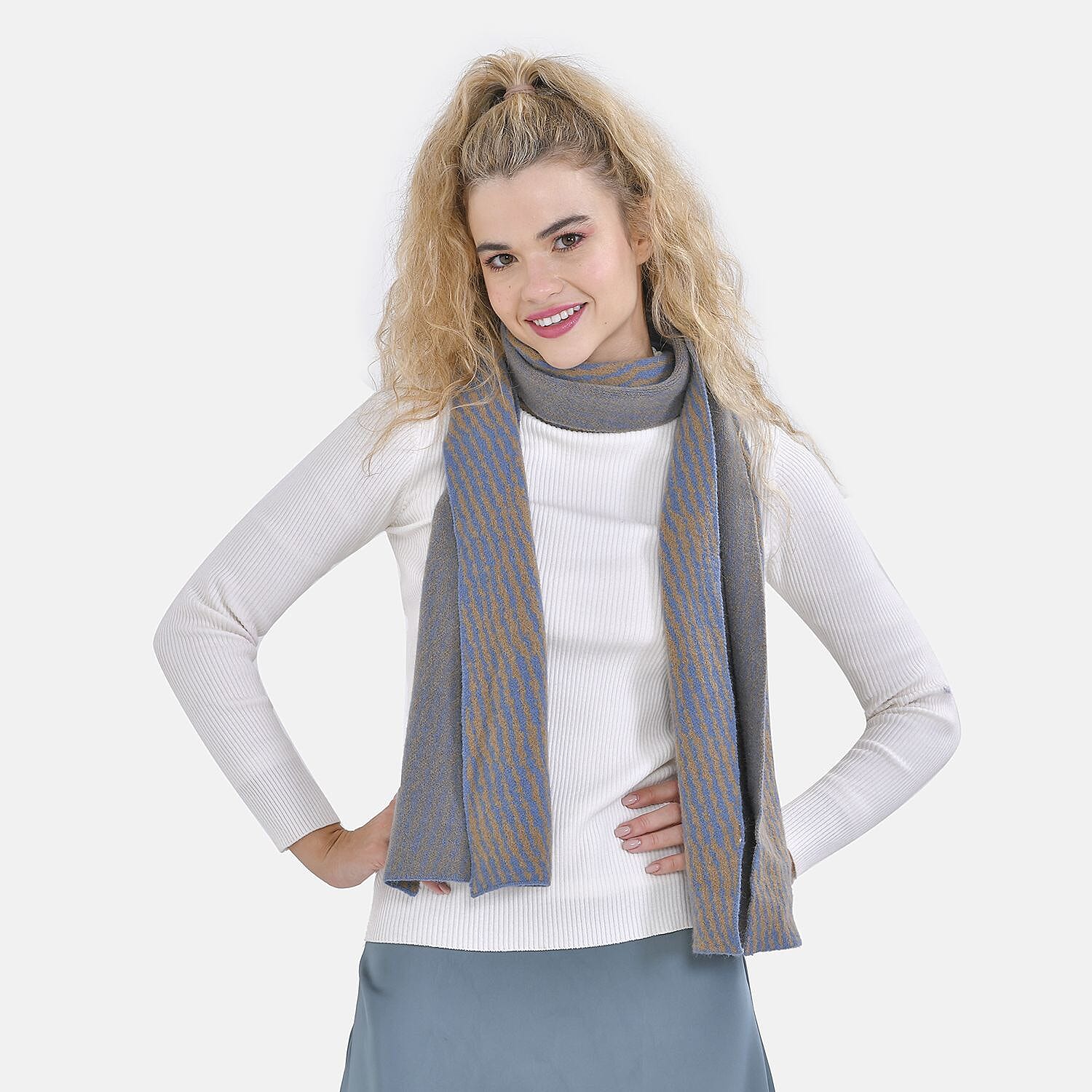 Closeout Deal - Stylish Knitted Scarf (One Size, 172x31 cm) - Blue & Mustard