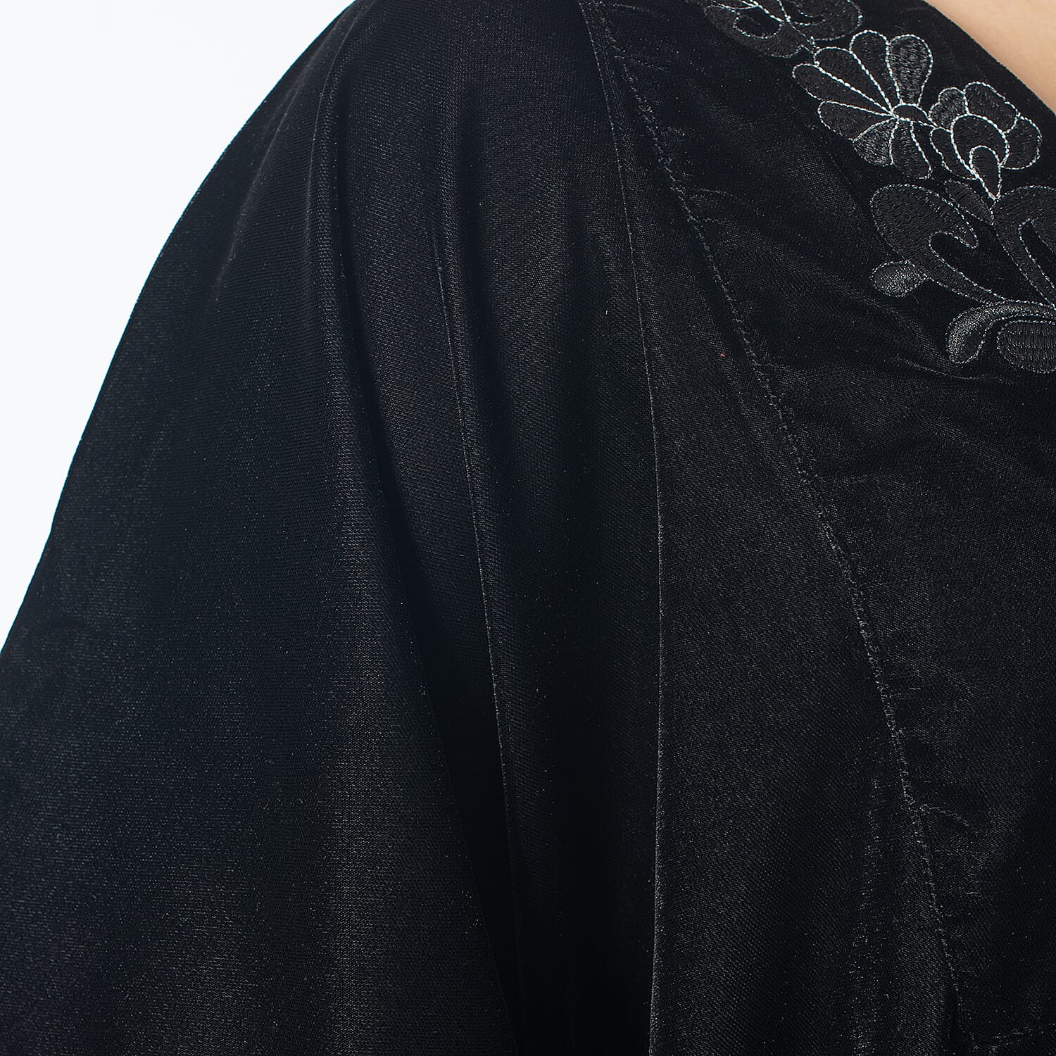  Front Yoke Embroidered Kaftan (One Size) - Black