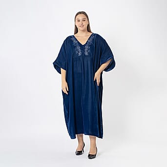 https://tjcuk.sirv.com/Products/75/7/7578650/Front-Yoke-Embroidered-Kaftan-One-Size-Blue_7578650.jpg?w=342&h=342