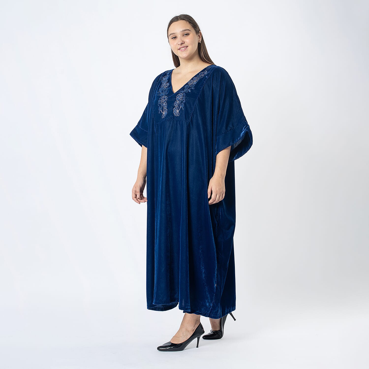  Front Yoke Embroidered Kaftan (One Size) - Black