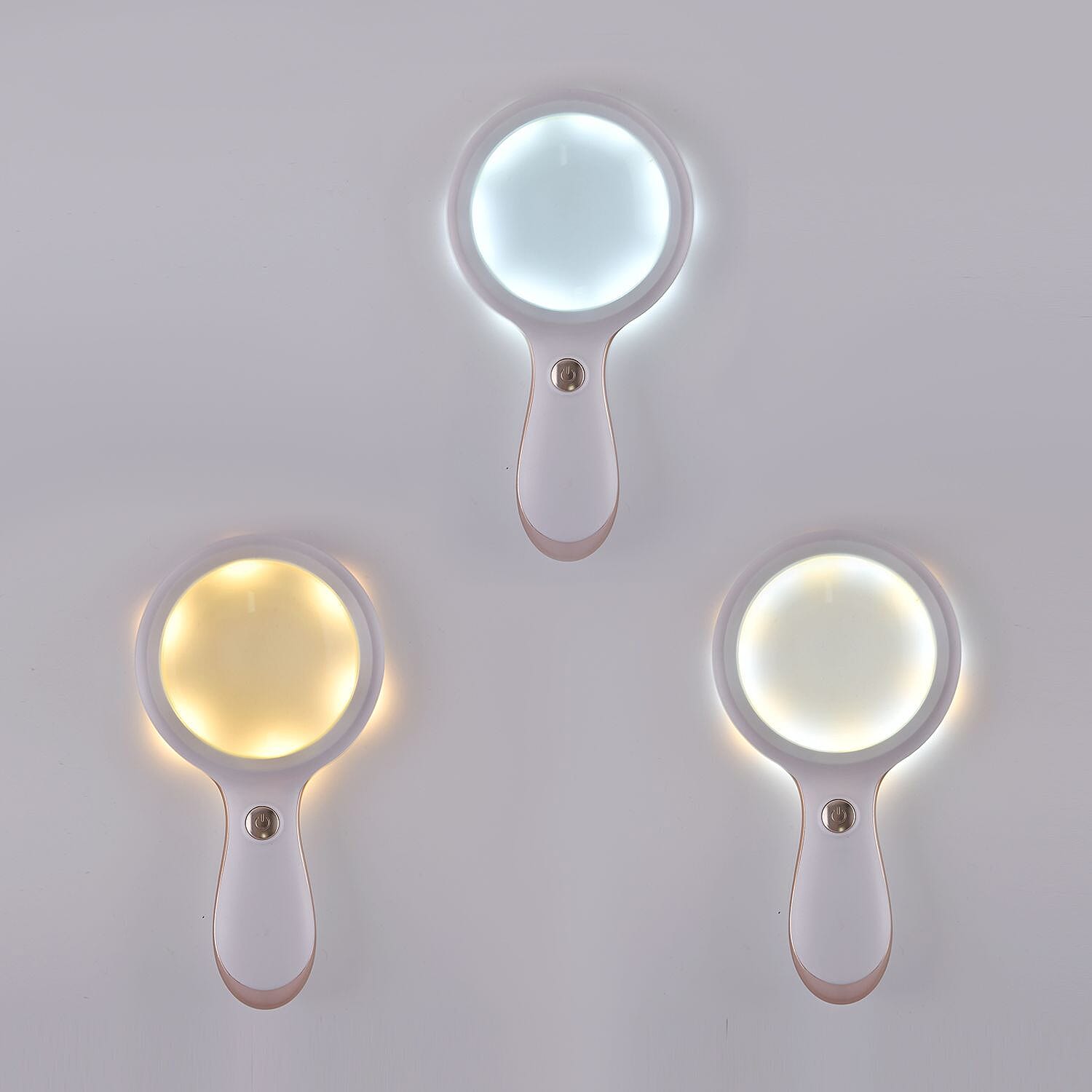 Magnifying Reading Glass wiith LED Lights  - Requires 3 AAA Batteries (Not Incld)