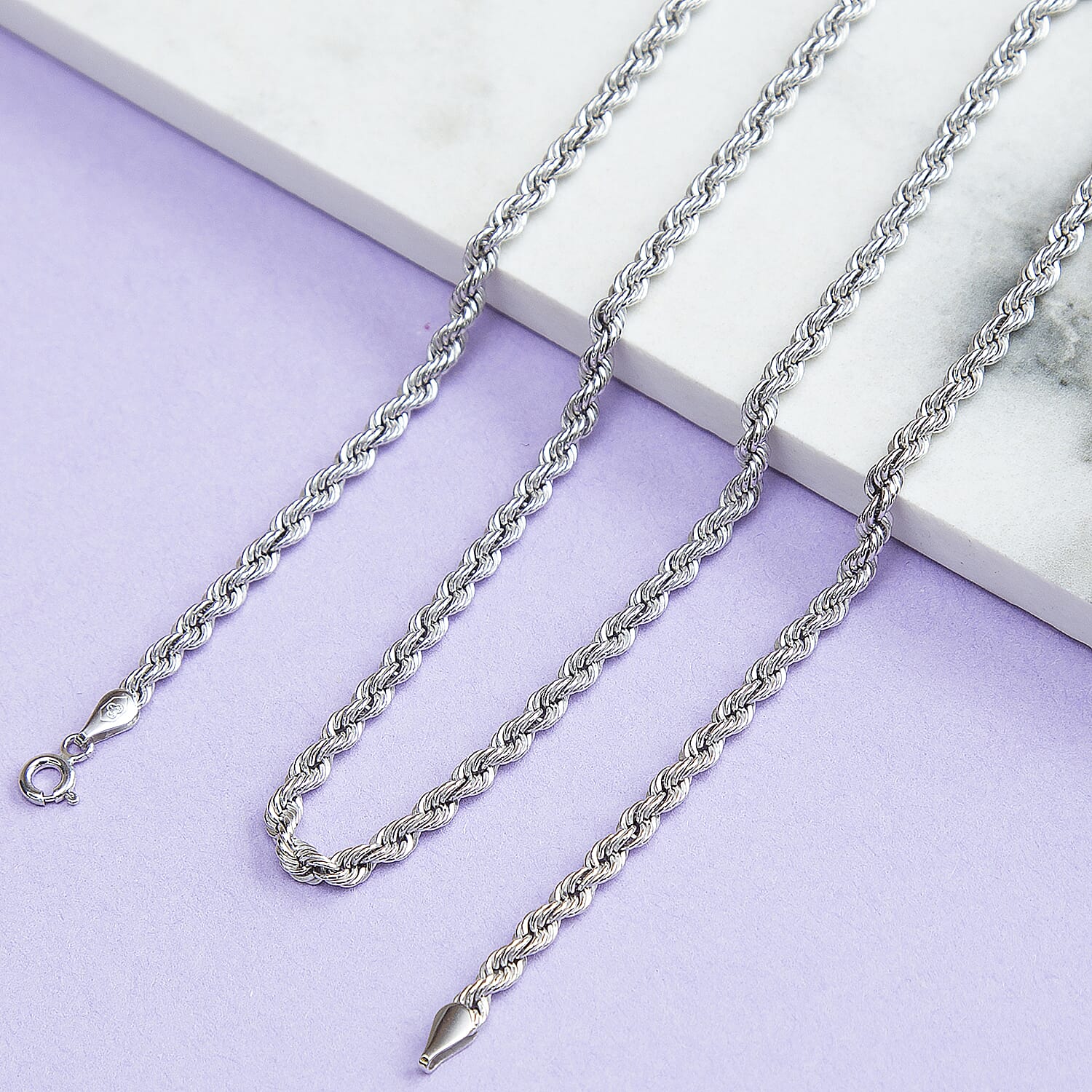 9K White Gold  Chain (Size - 22),  Gold Wt. 5.1 Gms