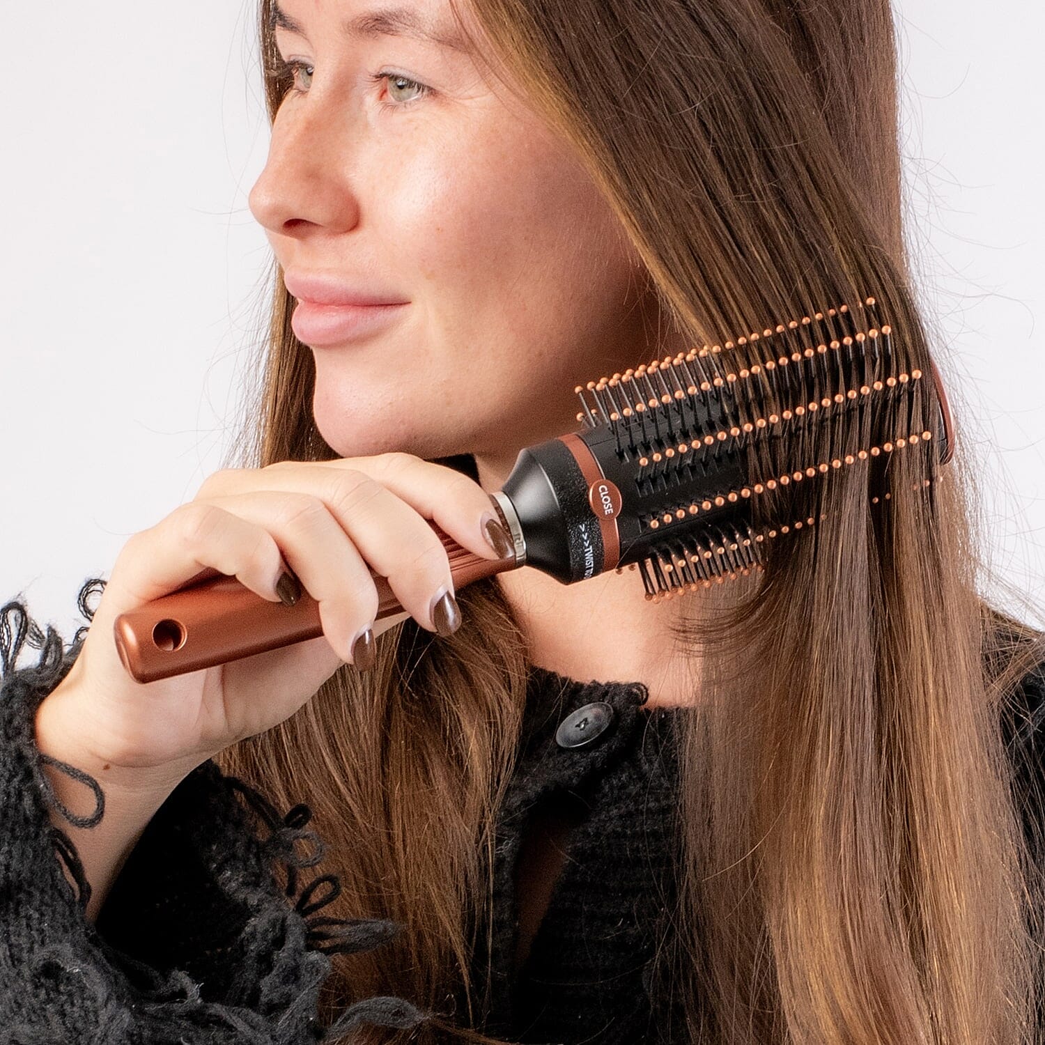 Neomi - Retractable Detangle Hair Brush for Curly Hair, Straight Hair & Wet Hair, Soft Bristle for Long, Thick & Curly Hair | Easy Clean Travel Brush - Brown