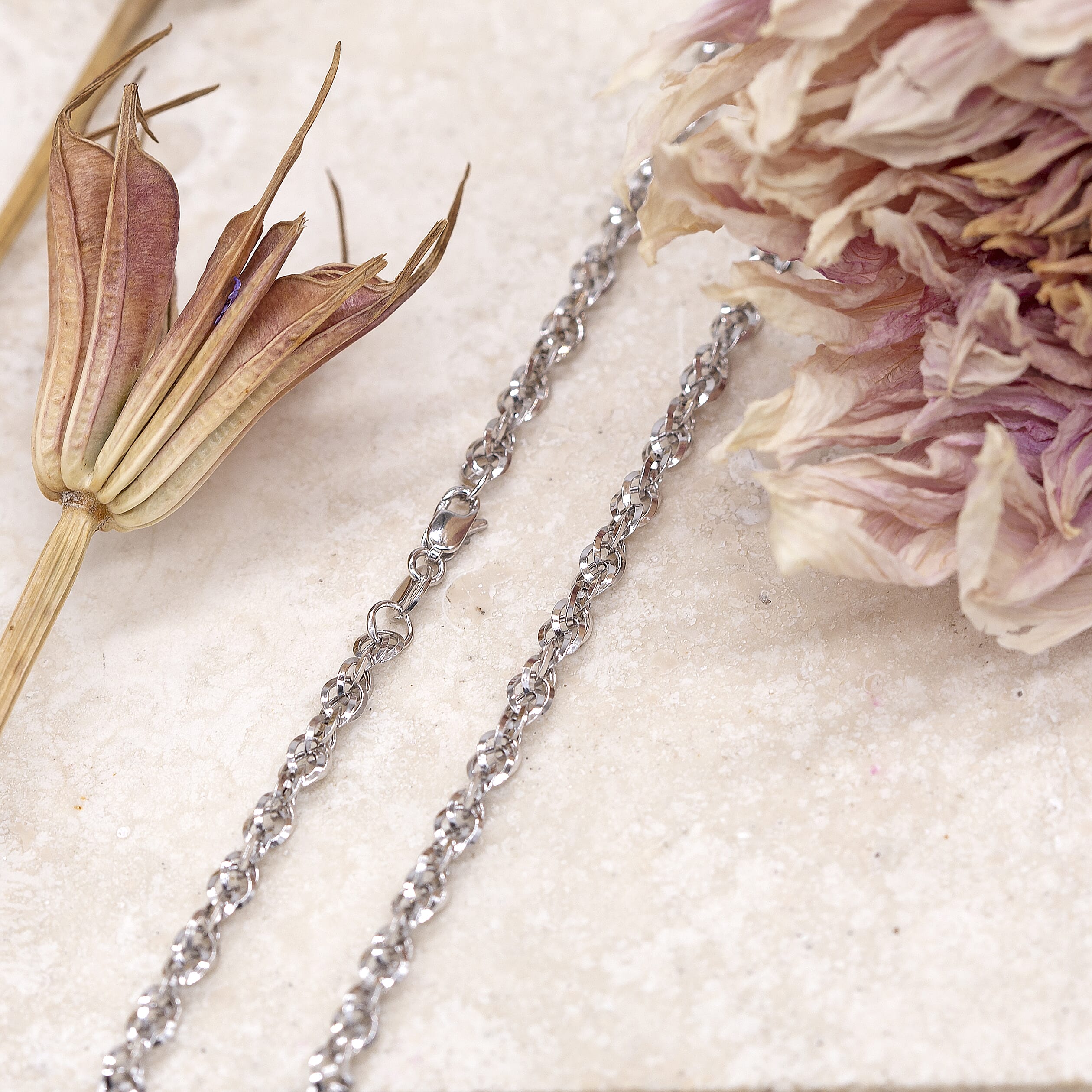 9K White Gold Chain (Size - 16), Gold Wt. 3.4 Gms 9K White Gold Chain (Size - 16), Gold Wt. 3.4 Gms