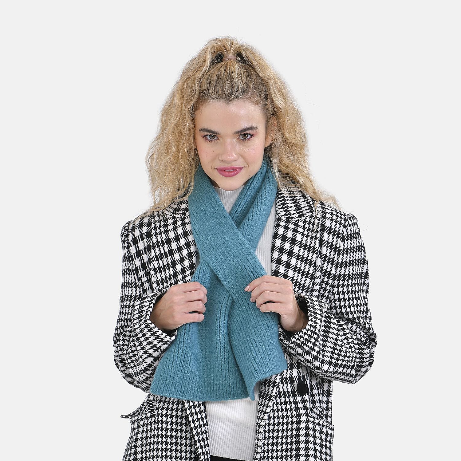 Winter Closeout Knitted Scarf - Teal